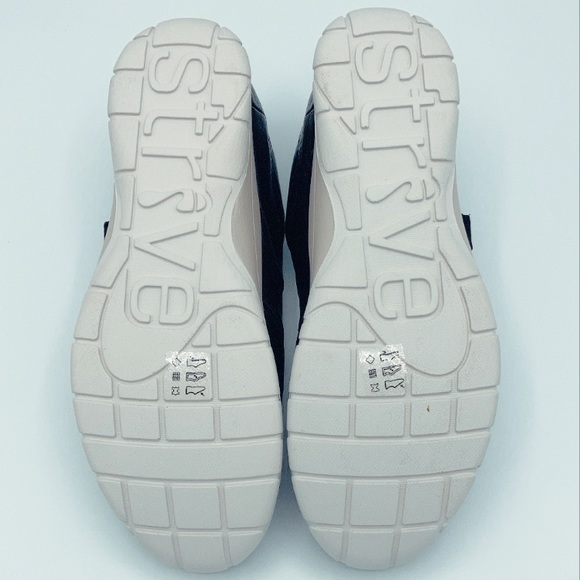 Strive Leather Sneakers NIB - Picture 14 of 14